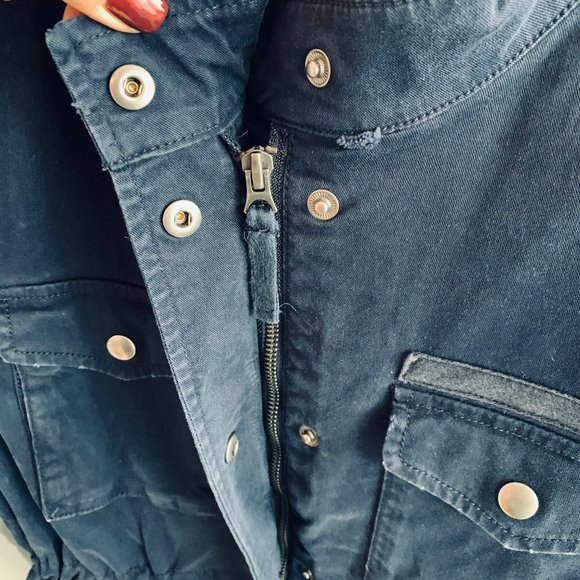 Gap Jacket Womens Distressed Blue Jean Full Zip Size XS - Picture 5 of 9